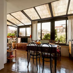 https://casadellidria.catania-hotels.net